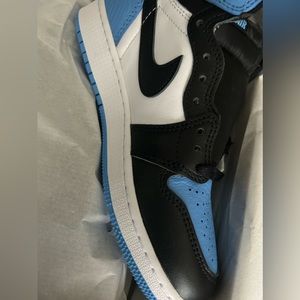 Jordan 1 high UNC. Size 5Y or 6.5 womens